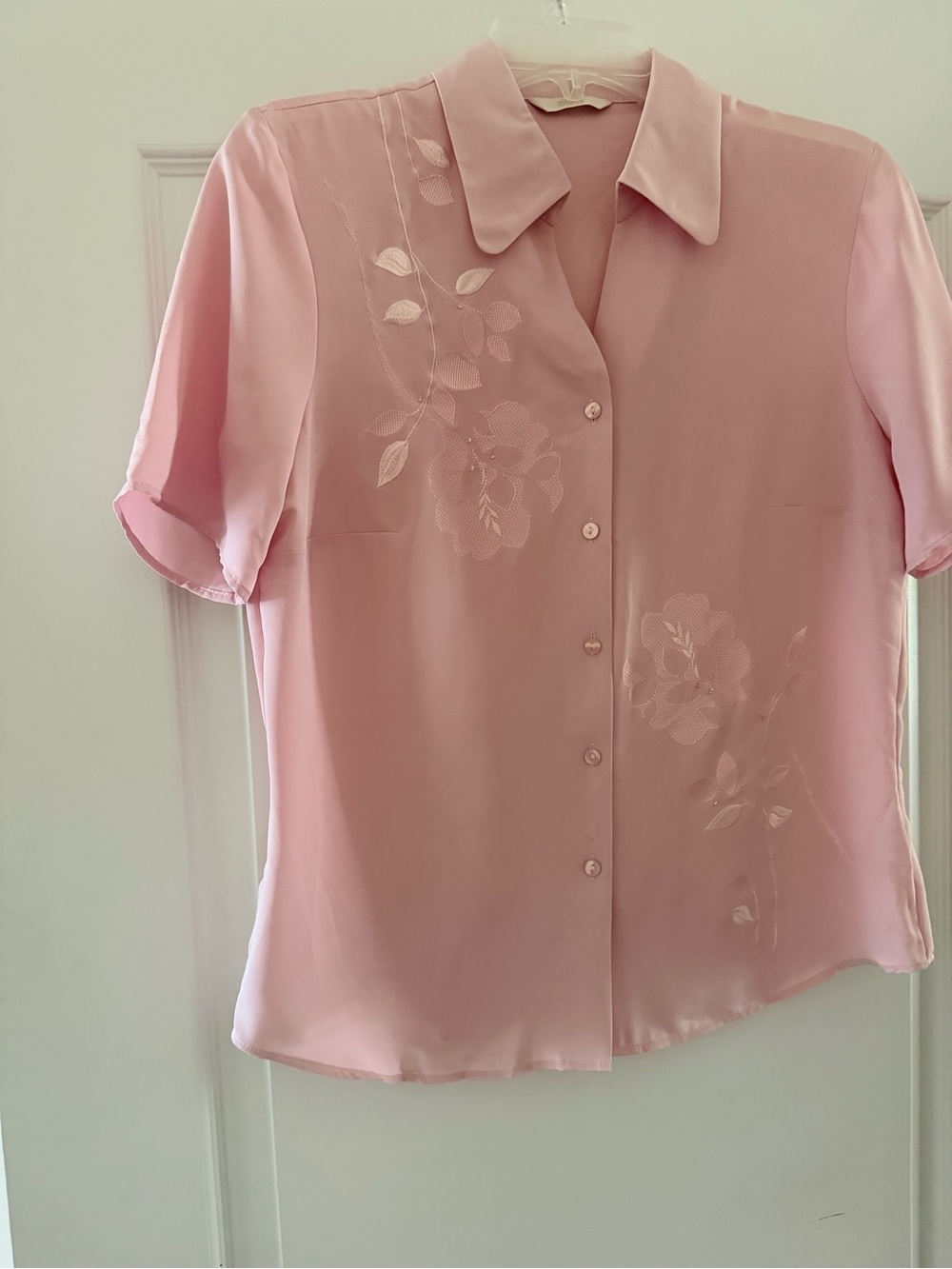 Marks & Spencer Pale Pink Short-Sleeve Floral Button-Up Blouse - Picture 2 of 9